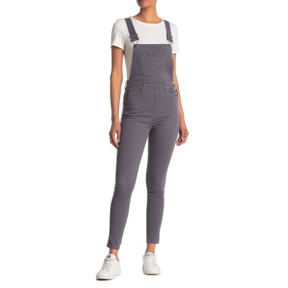 WeWoreWhat NWT Grey Hi-Rise Skinny Overalls with Pockets and Criss-Cross Back - Picture 2 of 7